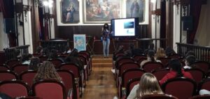Sala charla sobre humedales